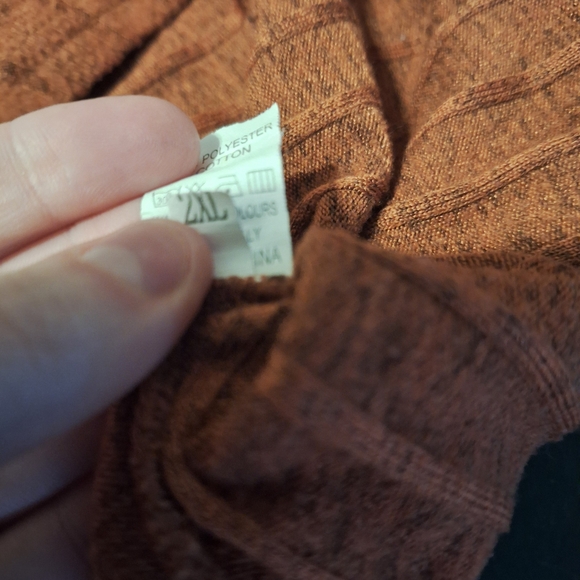 Women's Ribbed Sweater - Rust - Picture 3 of 3
